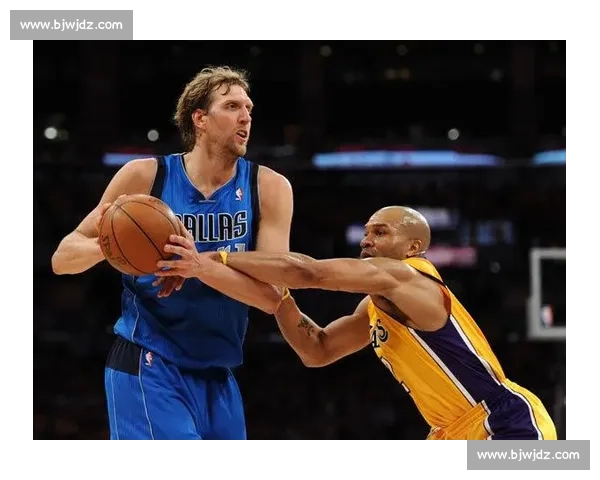 湖人鏖战小牛焦点对决东西豪强正面对抗引爆全场巅峰期待